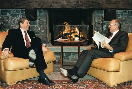 Reagan_and_Gorbachev.jpg